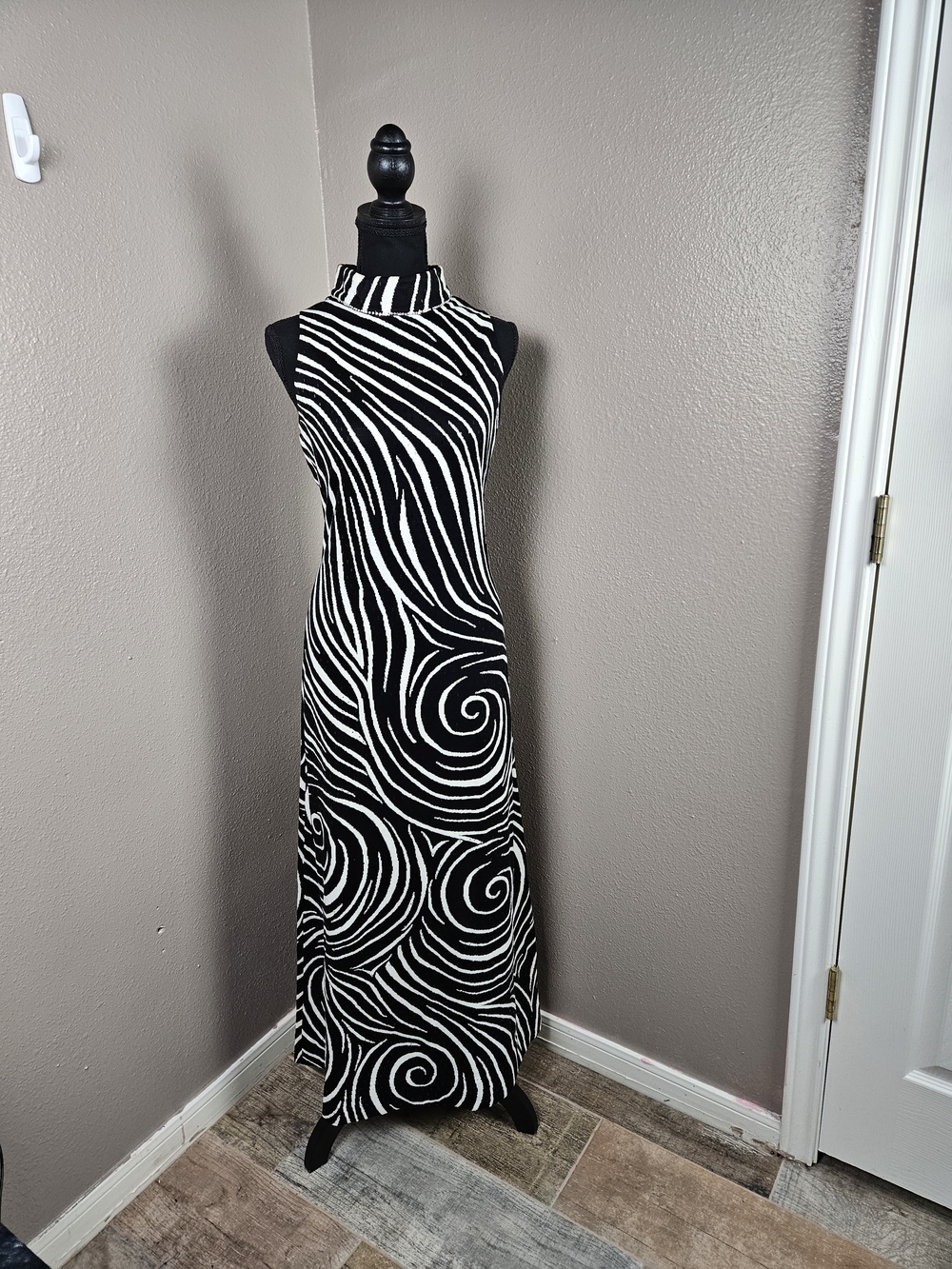 St. John Couture 90s Maximalist Black White Swirl Sleeveless Bodycon Maxi Dress